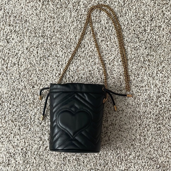 Gucci Marmont Bucket Bag ***Authentic*** - Picture 3 of 7